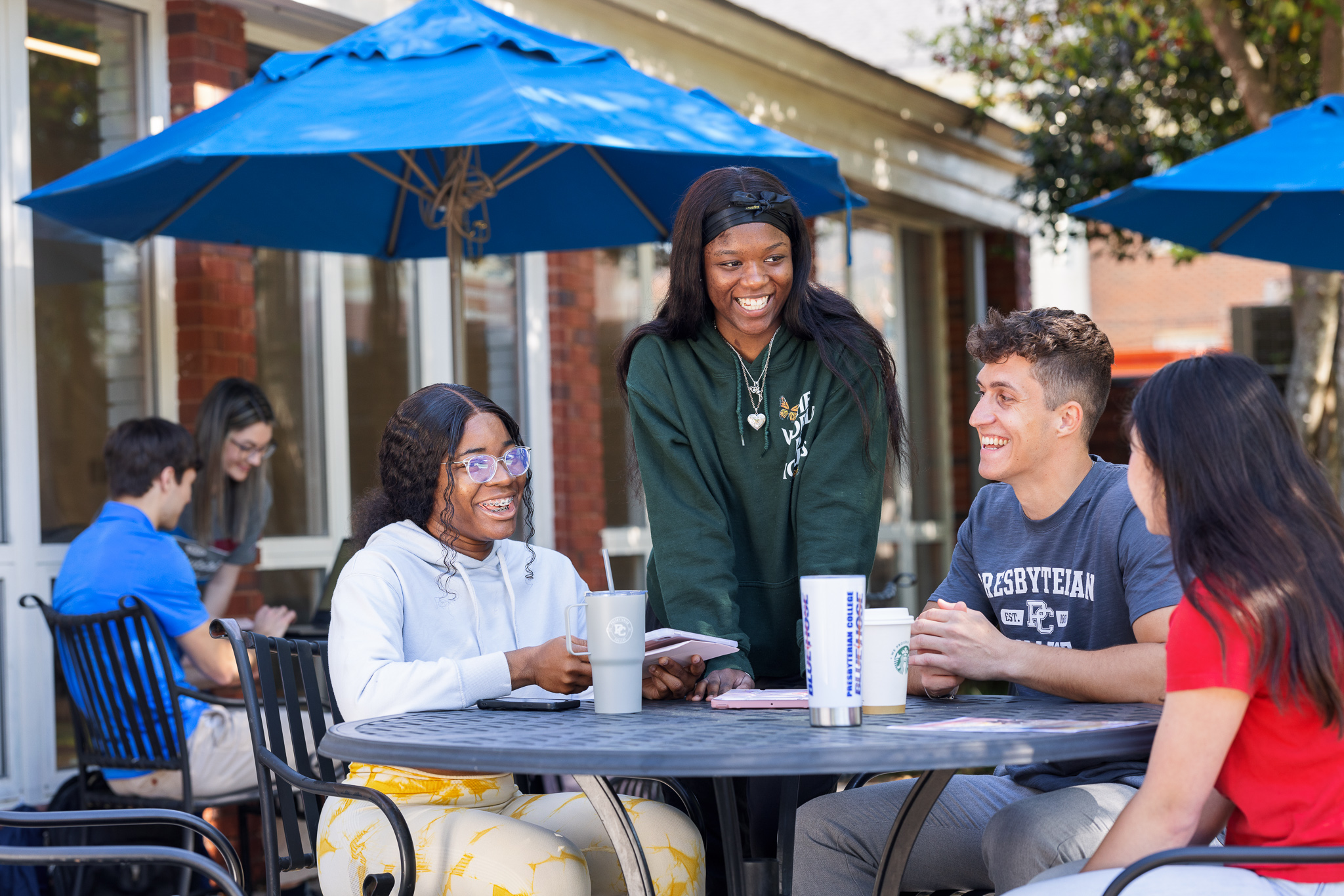 Presbyterian College students having lunch outside of Springs Student Center.