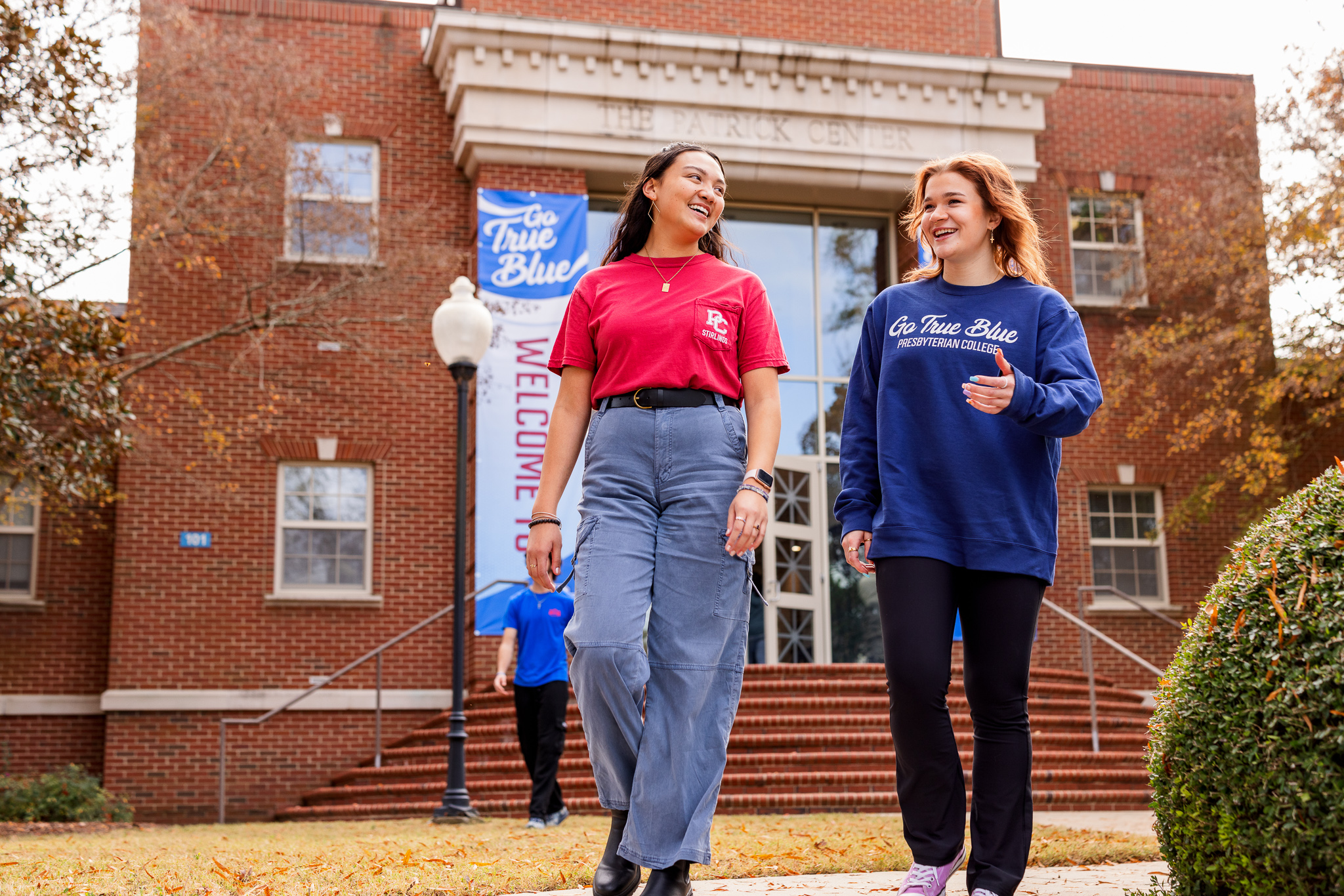 Two students walking on Presbyterian College campus