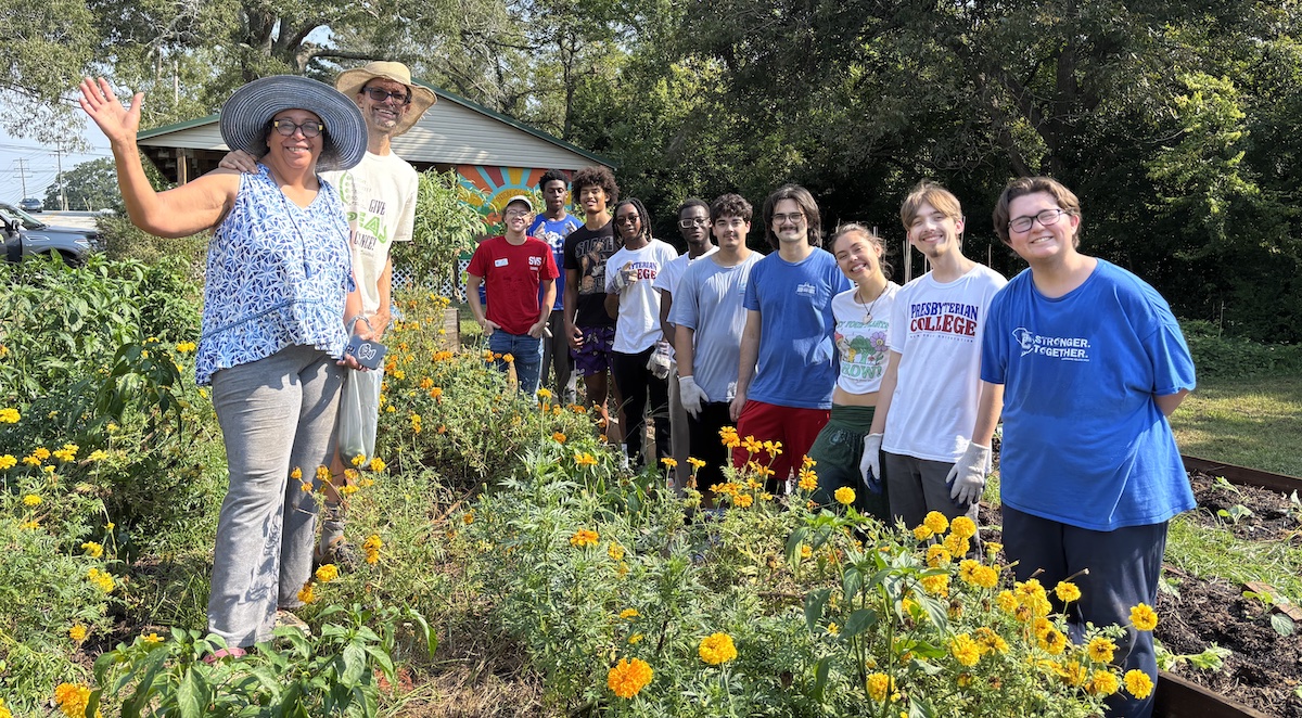 Student Volunteer Services works in the Clinton Community Garden as part of Fall Service Day on Sept. 6.