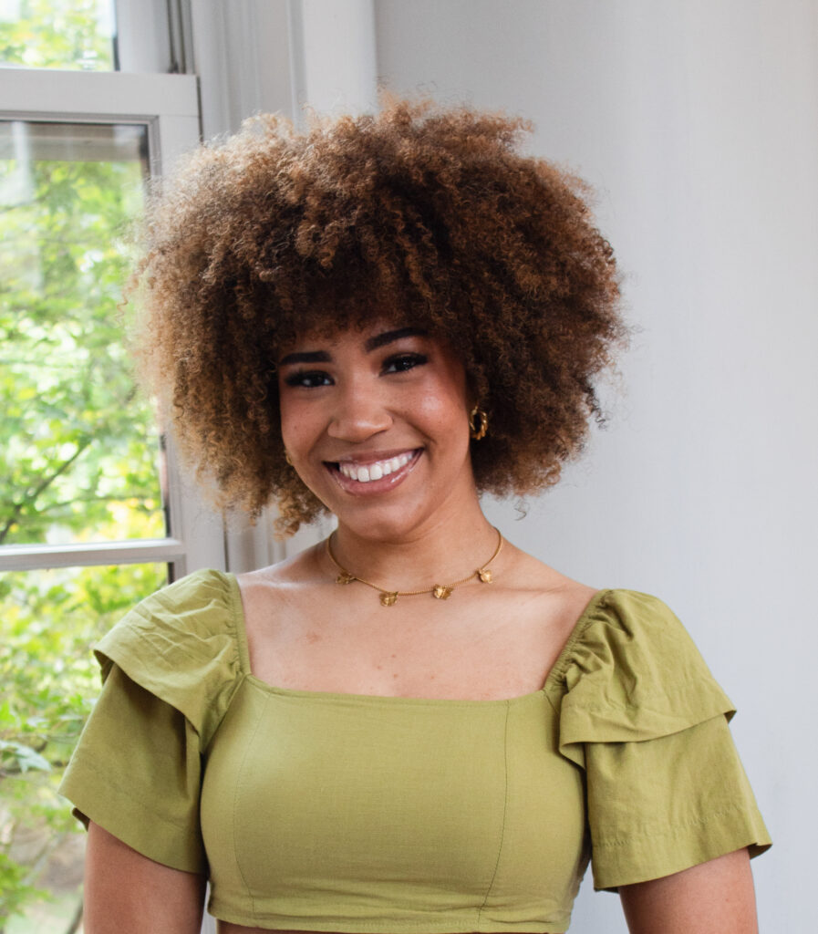 Headshot of Isis Trapp '26. 