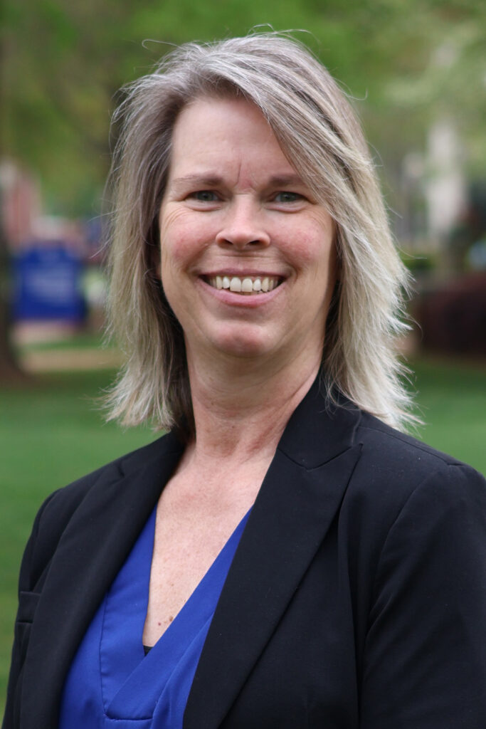 Jenny Bogan headshot