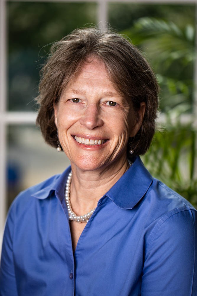 Kay Henderson headshot